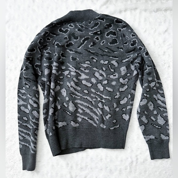 HEARTLOOM Natalia Leopard Print Jacquard Wool Blend Sweater - Picture 5 of 11